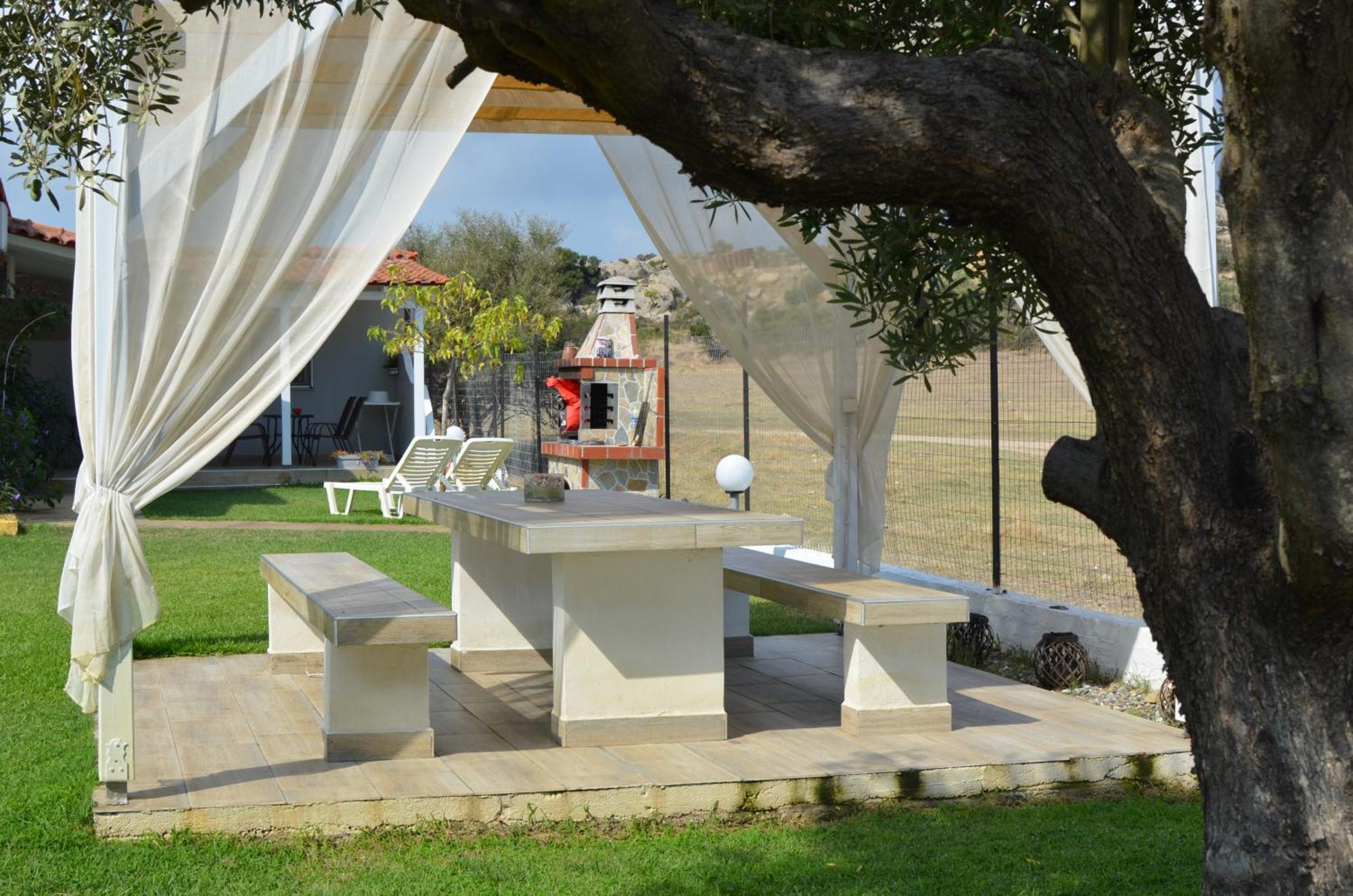 River Rooms Kriaritsi Skala Sikias Exterior photo